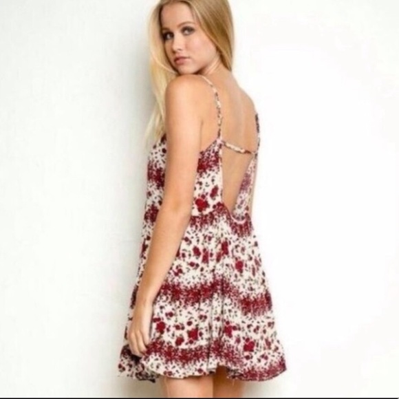 Brandy Melville Casual Floral Dress - Picture 2 of 7